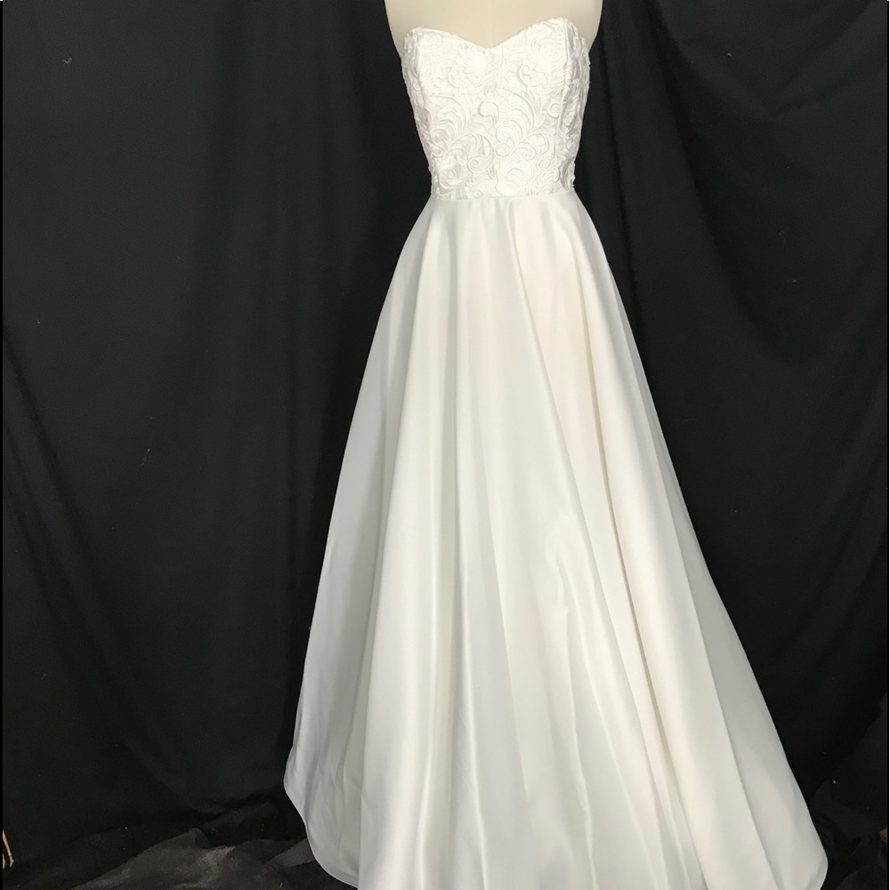 Designer Wedding Dress Ivory Lace & Silk Strapless Pas de Deux 12 NEW